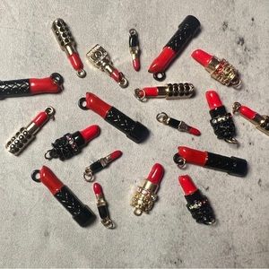 NWT Set Of 18 Mixed Black/ Red/ Gold Lipstick Charms